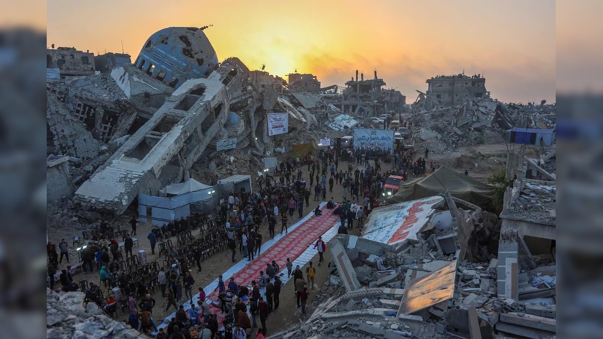 Between the ceasefire, Israel attacked on Gaza, over 300 deaths in the air attack