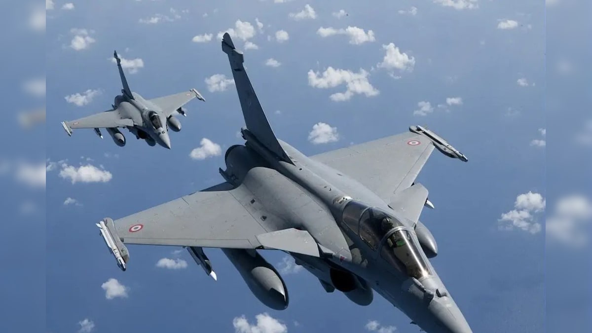 Wants to reduce the power of America France? The American F-35 insistence on buying rafel fighters