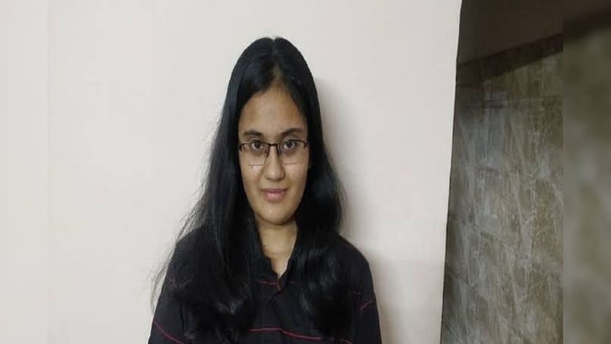 The girls in the girls in Jee, IANDED from Delhi, now in Switzerland