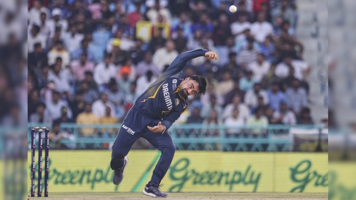 From which all the batsmen were eating in this IPL