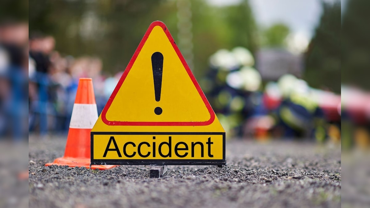 The death of 22 athletes fell by the bridge by losing the bus in Nigeria