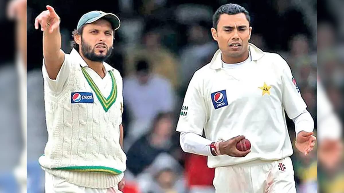 Pictures of Pakistani cricketers removed from India’s stadium