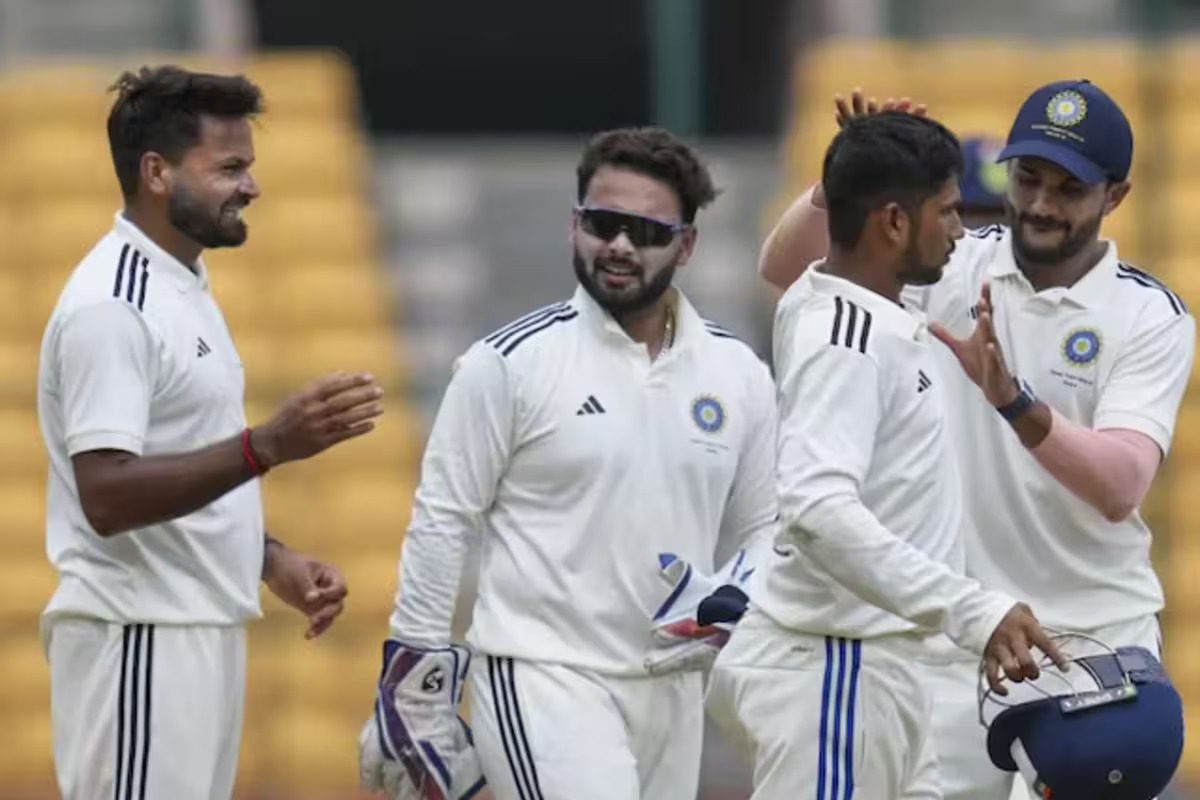 Ind.NG 1ST TEST: England team in the first innings all over in innings all out of innings Ind.NG 1ST TEST: England team in the first innings all over in innings all out of innings