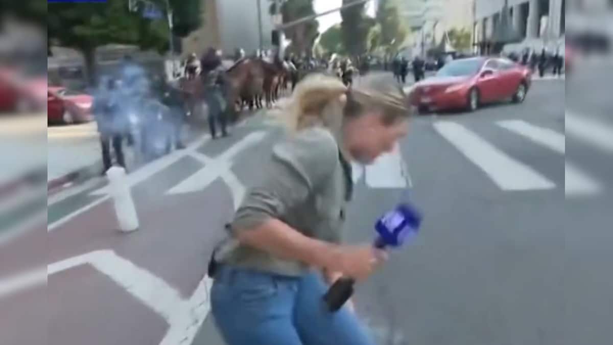 Reporter, police was covering the protest, the police in the leg!