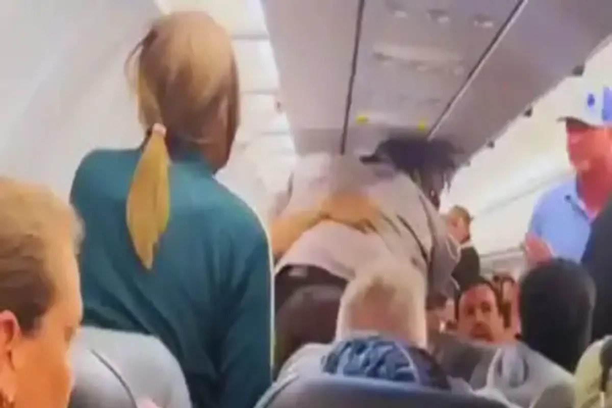 Indian-origin passengers in the United States was pressed second traveler through flying … Indian-origin passengers in the United States was pressed second traveler through flying …