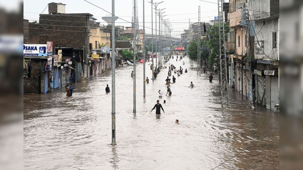 Floods in foiled destruction of Pakistan in Pakistan, 135 killed in Punjab alone