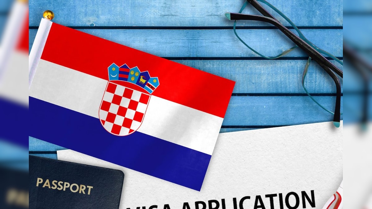 Dollary, earning Euro, this European country in 10,000