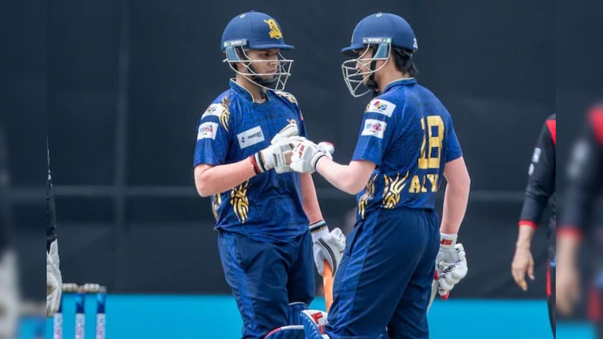 Priansh Arya became the first batsman who bought 3 hundreds in DPPl