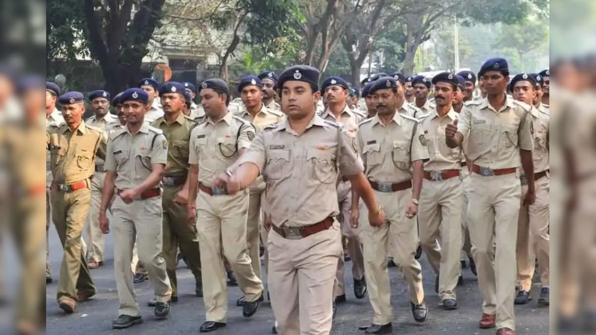 Recruitment for 7,565 constable posts in police, last date to apply is 31 October