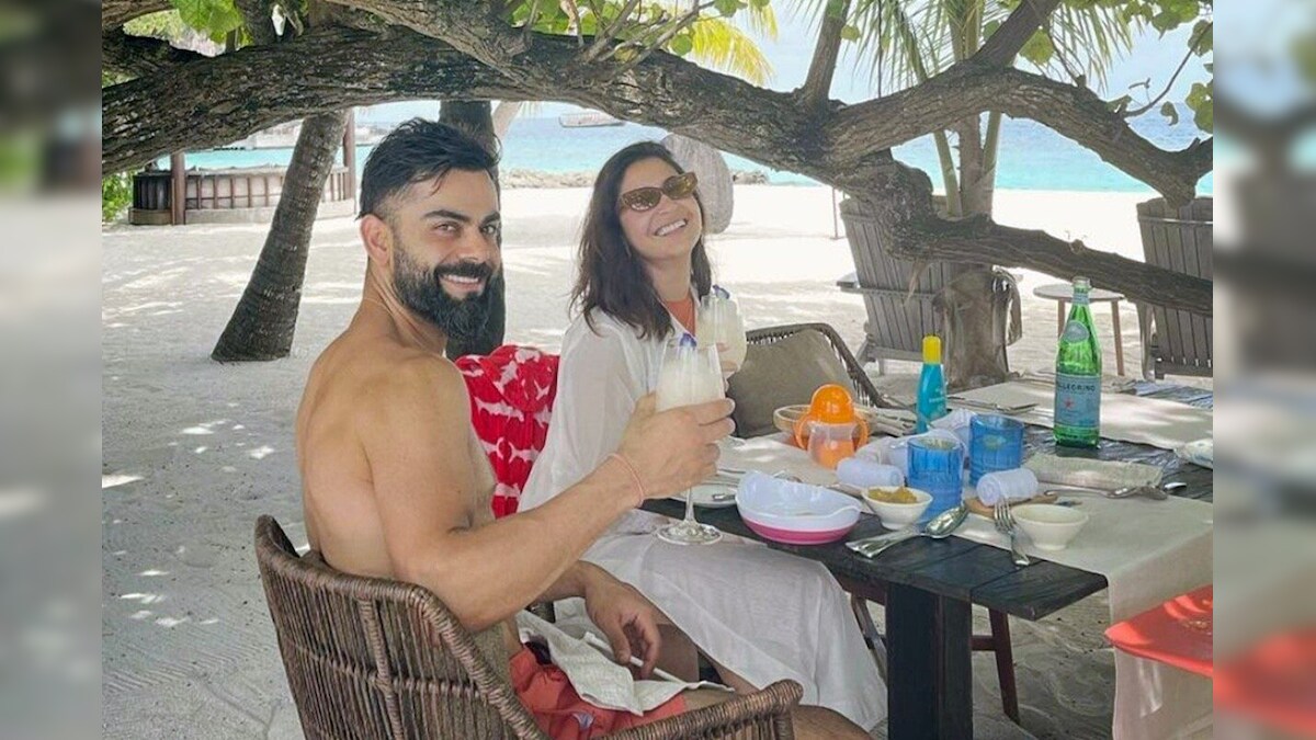 When Viney-Anushka out of the restaurant out! Human abroad to endure abroad
