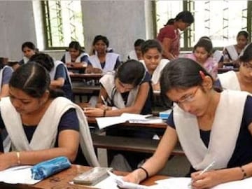 CBSE 2026: Want to top the board exam?, Follow these 4 smart tips to prepare... CBSE 2026: Want to top the board exam?, Follow these 4 smart tips to prepare...