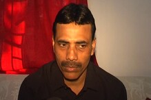 নিগৃহীত প্রাক্তন জাতীয় ফুটবলার, ৩ ঘণ্টা পার্টি অফিসে আটক নিগৃহীত প্রাক্তন জাতীয় ফুটবলার, ৩ ঘণ্টা পার্টি অফিসে আটক