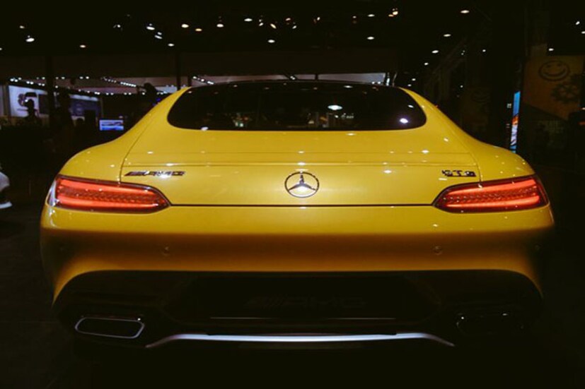 মার্সেডিজ AMG GTS গাড়িটির ব্যাক লুকও অতটাই ভালো 