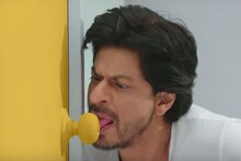 দরজার হাতল, চেটে দিলেন শাহরুখ !