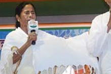জমি ফেরতের প্রতিশ্রুতিকেই হাতিয়ার করে সিঙ্গুরে মমতা জমি ফেরতের প্রতিশ্রুতিকেই হাতিয়ার করে সিঙ্গুরে মমতা