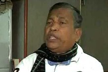 পরেশ পালের বিরুদ্ধে টাকা বিলির অভিযোগ পরেশ পালের বিরুদ্ধে টাকা বিলির অভিযোগ