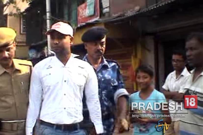 পুলিশের টহলদারি চলছে ৷ কেন্দ্রীয় বাহিনীর কড়া নজর ৷ বেলেঘাটা নানা কেন্দ্রে চলছে ভোট ৷ 
