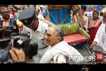ভোট দিলেন ১০০ বছরের বৃদ্ধা, দেখুন ভিডিও ভোট দিলেন ১০০ বছরের বৃদ্ধা, দেখুন ভিডিও