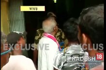 তৃণমূল প্রার্থী রেজ্জাক মোল্লাকে বুথে ঢুকতে বাধা, দেখুন ভিডিও তৃণমূল প্রার্থী রেজ্জাক মোল্লাকে বুথে ঢুকতে বাধা, দেখুন ভিডিও