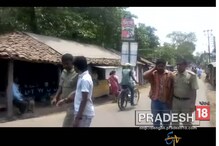 তারকেশ্বরে আটক ২ তৃণমূল কর্মী, দেখুন ভিডিও তারকেশ্বরে আটক ২ তৃণমূল কর্মী, দেখুন ভিডিও