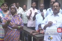 খানাকুলে ভোট গ্রহণ, দেখুন ভিডিও খানাকুলে ভোট গ্রহণ, দেখুন ভিডিও