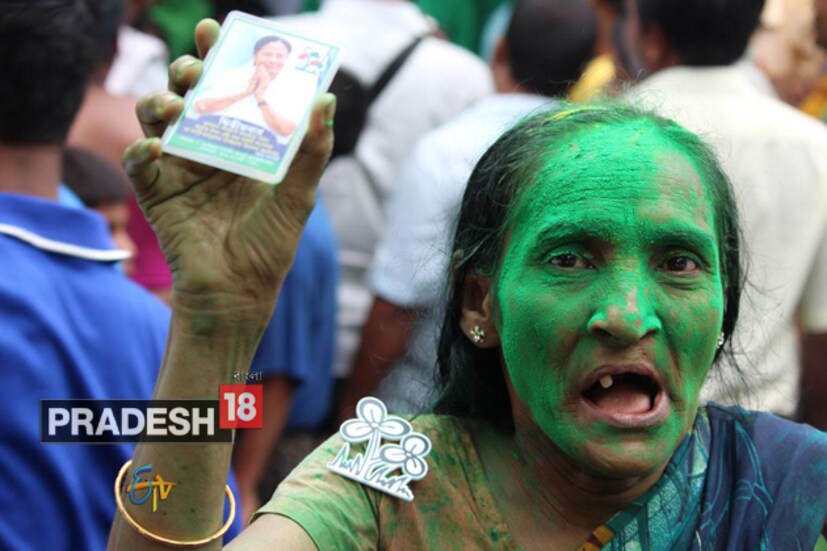 বাংলার মানুষের অতি প্রিয় দিদি এদিন বলেন, ‘গত ৫৯ বছরে এই প্রথম একা লড়ছে তৃণমূল কংগ্রেস ৷ গতবার কংগ্রেসের সঙ্গে জোট বেঁধে সরকার গড়েছিল তৃণমূল ৷