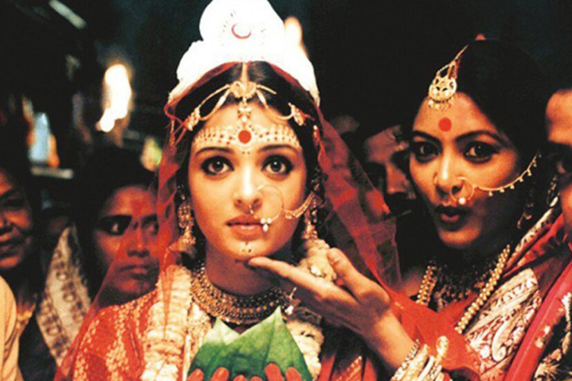 ছবির নাম ‘চোখের বালি’ ৷ পরিচালক ঋতুপর্ণ ঘোষের এই ছবিতে অভিনয় করেছিলেন ঐশ্বর্য রাই বচ্চন, রাইমা সেন, প্রসেনজিৎ চট্টোপাধ্যায়, টোটা রায় চৌধুরী ৷ 