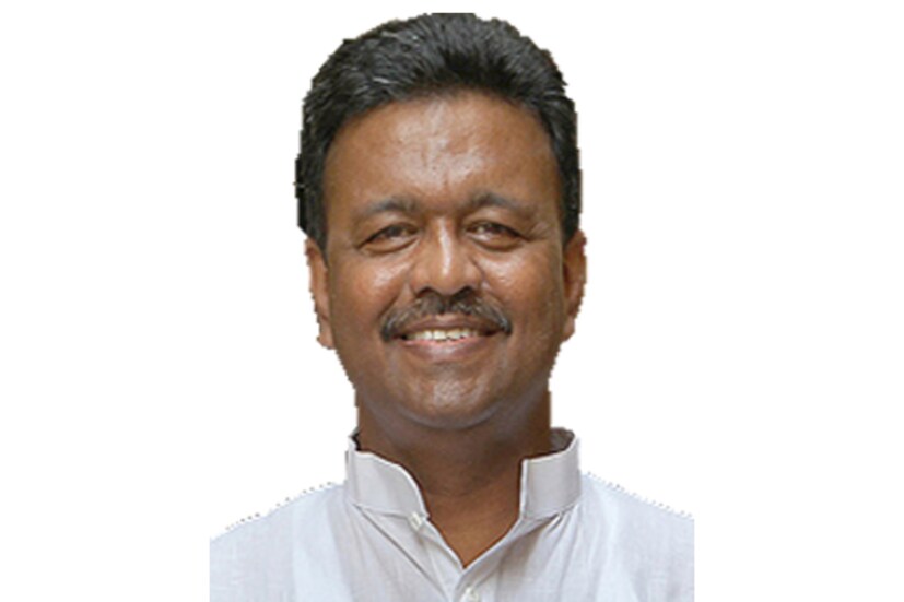 কলকাতা বন্দরের তৃণমূল প্রার্থী ফিরহাদ হাকিম জয়ী