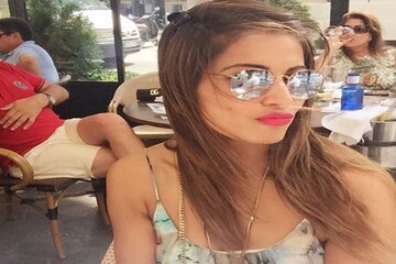 বিপাশার হানিমুন চলছে... দেখুন ছবি বিপাশার হানিমুন চলছে... দেখুন ছবি