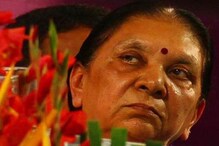 মুখ্যমন্ত্রীত্ব থেকে ইস্তফা দিলেন আনন্দীবেন প্যাটেল মুখ্যমন্ত্রীত্ব থেকে ইস্তফা দিলেন আনন্দীবেন প্যাটেল