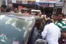 ৩ বছরের কন্যাসন্তানকে গাড়িতে বন্ধ রেখে রেস্তোরাঁয় খেতে গেলেন বাবা-মা ৩ বছরের কন্যাসন্তানকে গাড়িতে বন্ধ রেখে রেস্তোরাঁয় খেতে গেলেন বাবা-মা