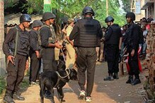 কলকাতা পুলিশের এসটিএফের হাতে ধৃত ছয় জামাত জঙ্গির পাঁচ জনকে পনেরো দিনের এনআইএ হেফাজতের নির্দেশ কলকাতা পুলিশের এসটিএফের হাতে ধৃত ছয় জামাত জঙ্গির পাঁচ জনকে পনেরো দিনের এনআইএ হেফাজতের নির্দেশ