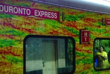 IRCTC কর্মী বিক্ষোভে আটকে পড়ে দুরন্ত, নির্ধারিত সময়ের ৪৮ মিনিট দেরিতে ছাড়ল