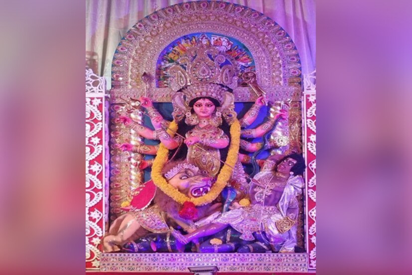 সিঙ্গাপুরের বাঙালি কমিউনিটি কোনও সপ্তাহান্তে নয়, পঞ্জিকা মেনে তিথি মেনেই হয় পুজো ৷ 
