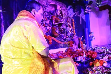 দুবাইয়ের দুর্গাপুজো, দেখুন ছবি