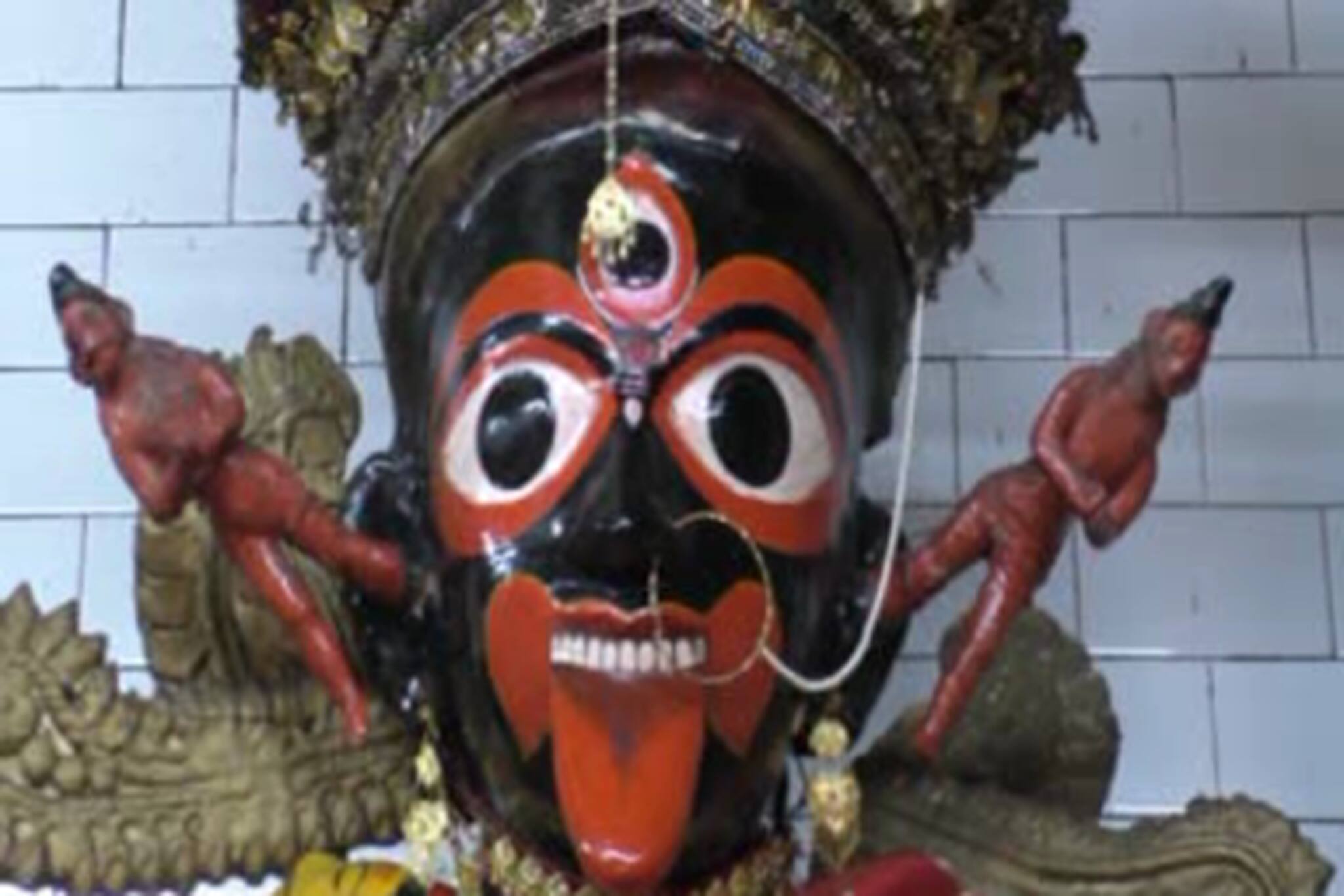 রাতে  চক্ষুদান  করায় অদৃশ্য হাত এসে ধরে চুলের মুঠি, মানকরের বড়মা কালীর নেপথ্য গল্প