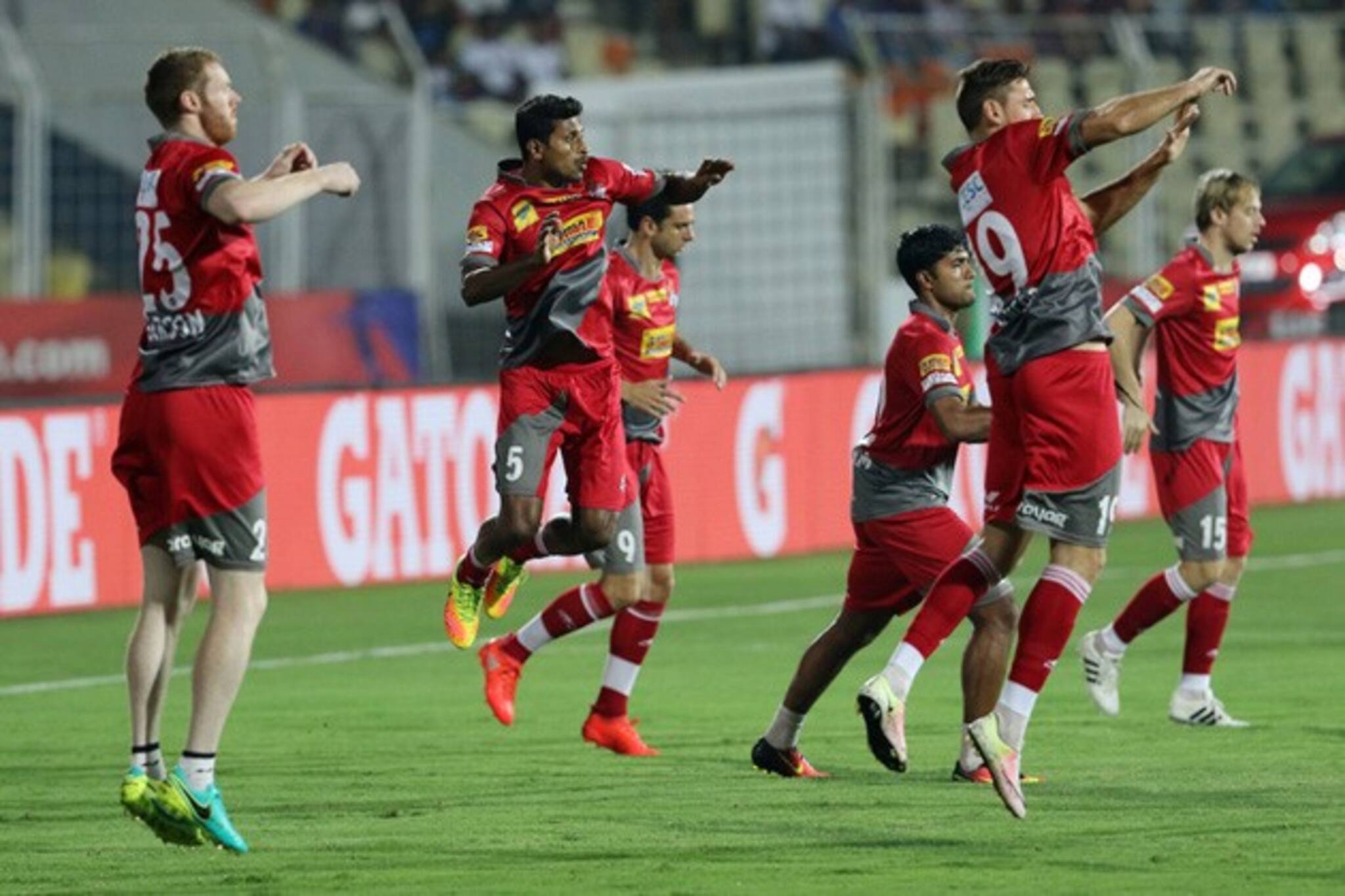 পুণে ম্যাচ পর্যন্ত অপেক্ষা না করে মঙ্গলবারই প্লে অফ নিশ্চিত করতে মরিয়া এটিকে