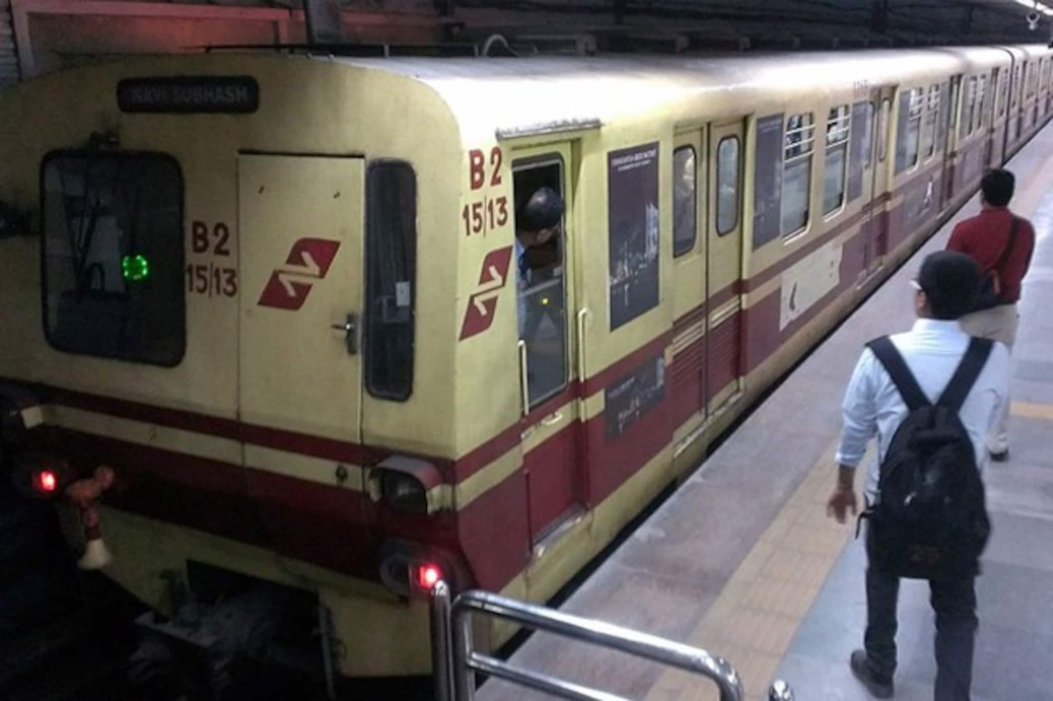 কাটল জট, প্রতিরক্ষা মন্ত্রকের অনুমতিতে এসপ্ল্যানেডে তৈরি হবে নতুন ইস্ট-ওয়েস্ট মেট্রো স্টেশন