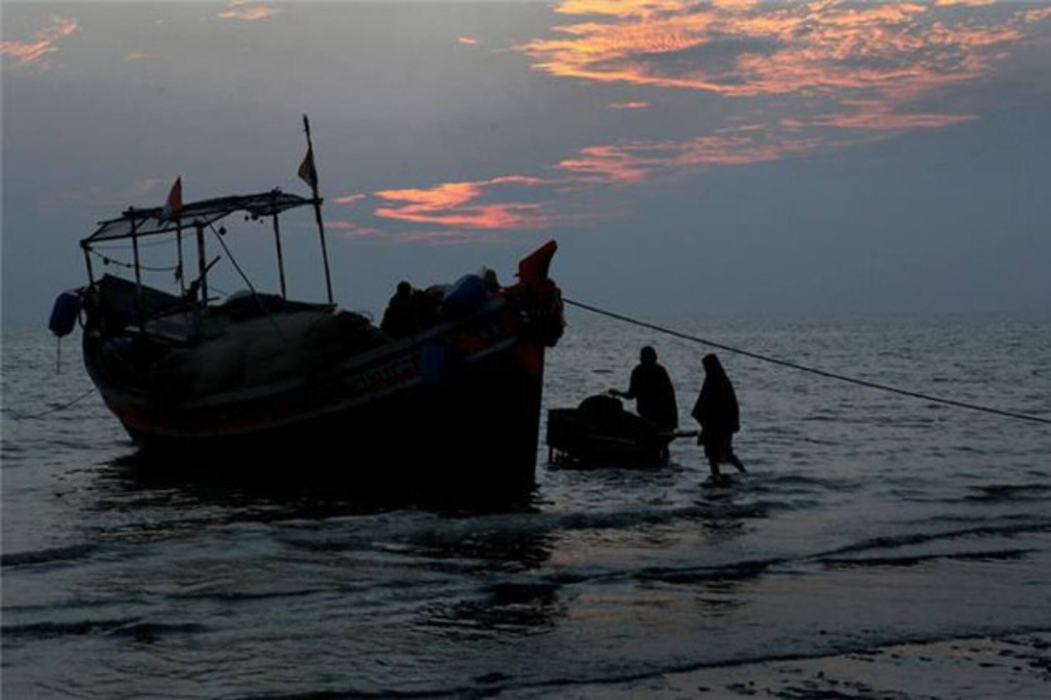 সুন্দরবনে পর্যটকদের নৌকায় ডাকাতি করতে এসে ধৃত সাত জলদস্যু !