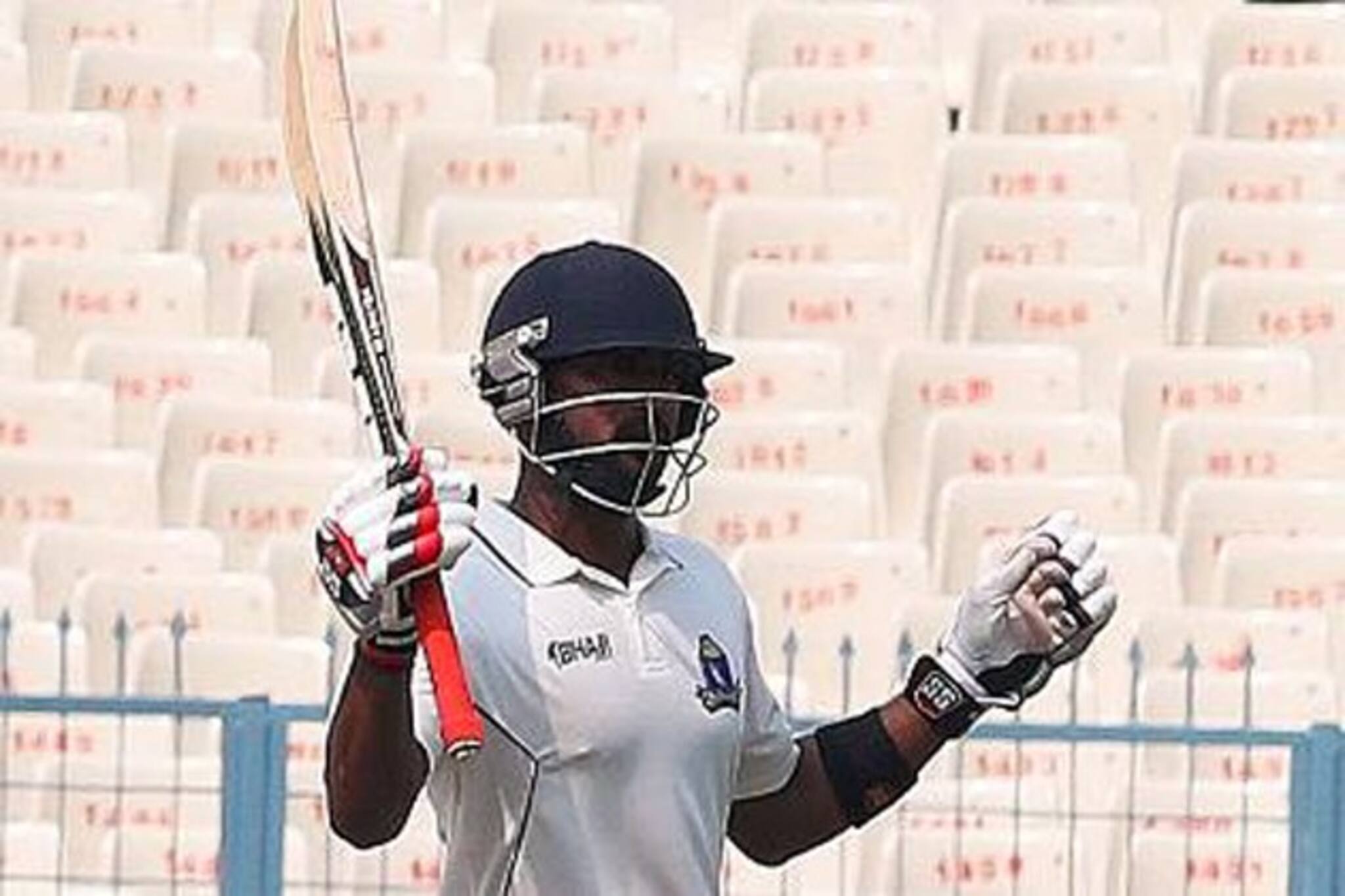 স্থানীয় ক্রিকেটে এখন রেকর্ডের বন‍্যা ! ফর্ম্যাট বদলই কি এর পিছনে কারণ ?