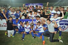 গত বারের চ্যাম্পিয়নরা এবারও ফেভারিট আই লিগে