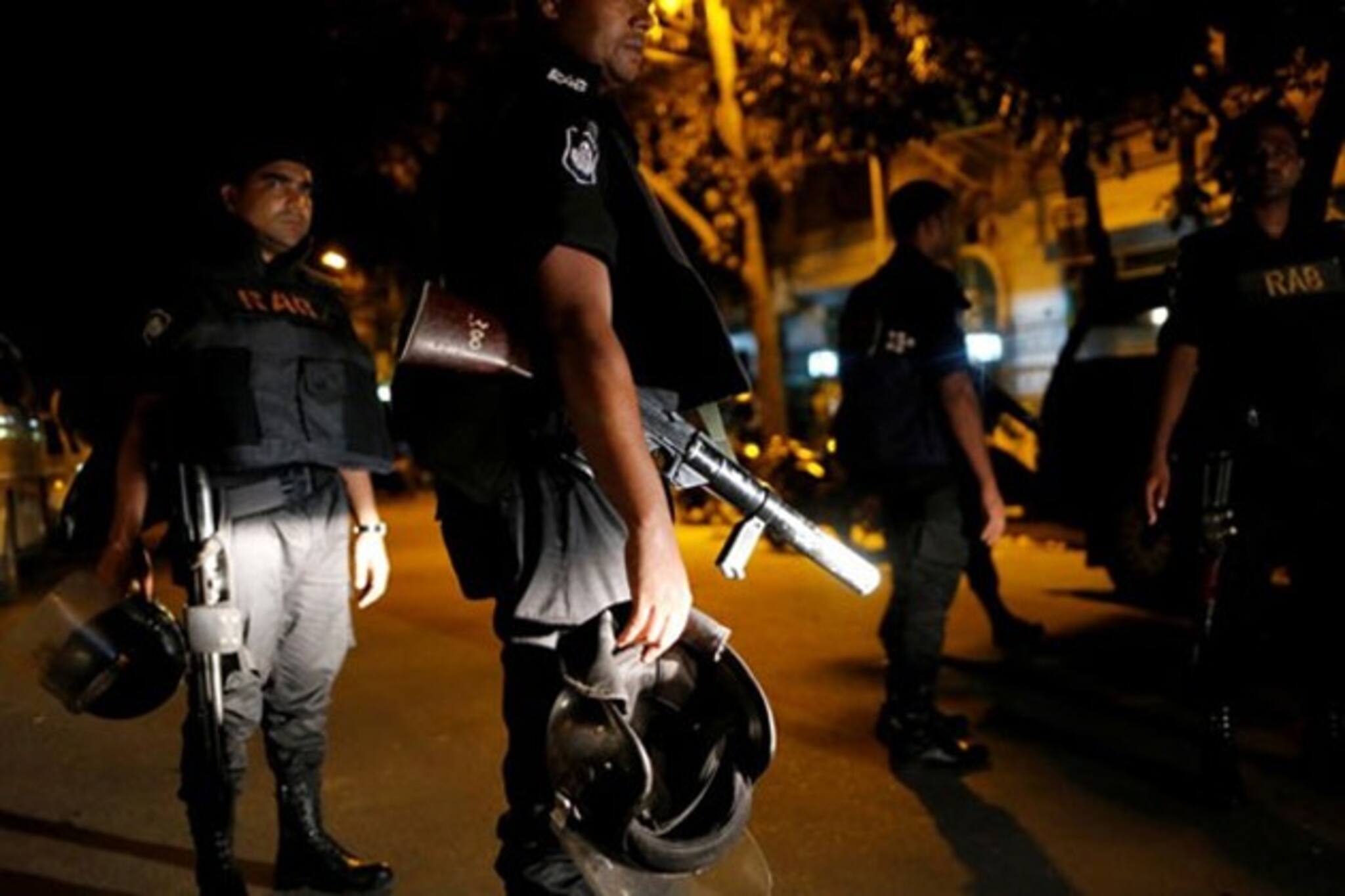 ঢাকার গুলশনে জঙ্গি হামলার পিছনে কারা?