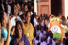 আম্মার প্রয়াণে তামিলনাড়ুতে ৭ দিনের রাষ্ট্রীয় শোক