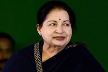 সঙ্কটজনক জয়ললিতা, মুখ্যমন্ত্রীর শারীরিক অবস্থার খবর পেয়ে মৃত্যু হল অনুগামীর