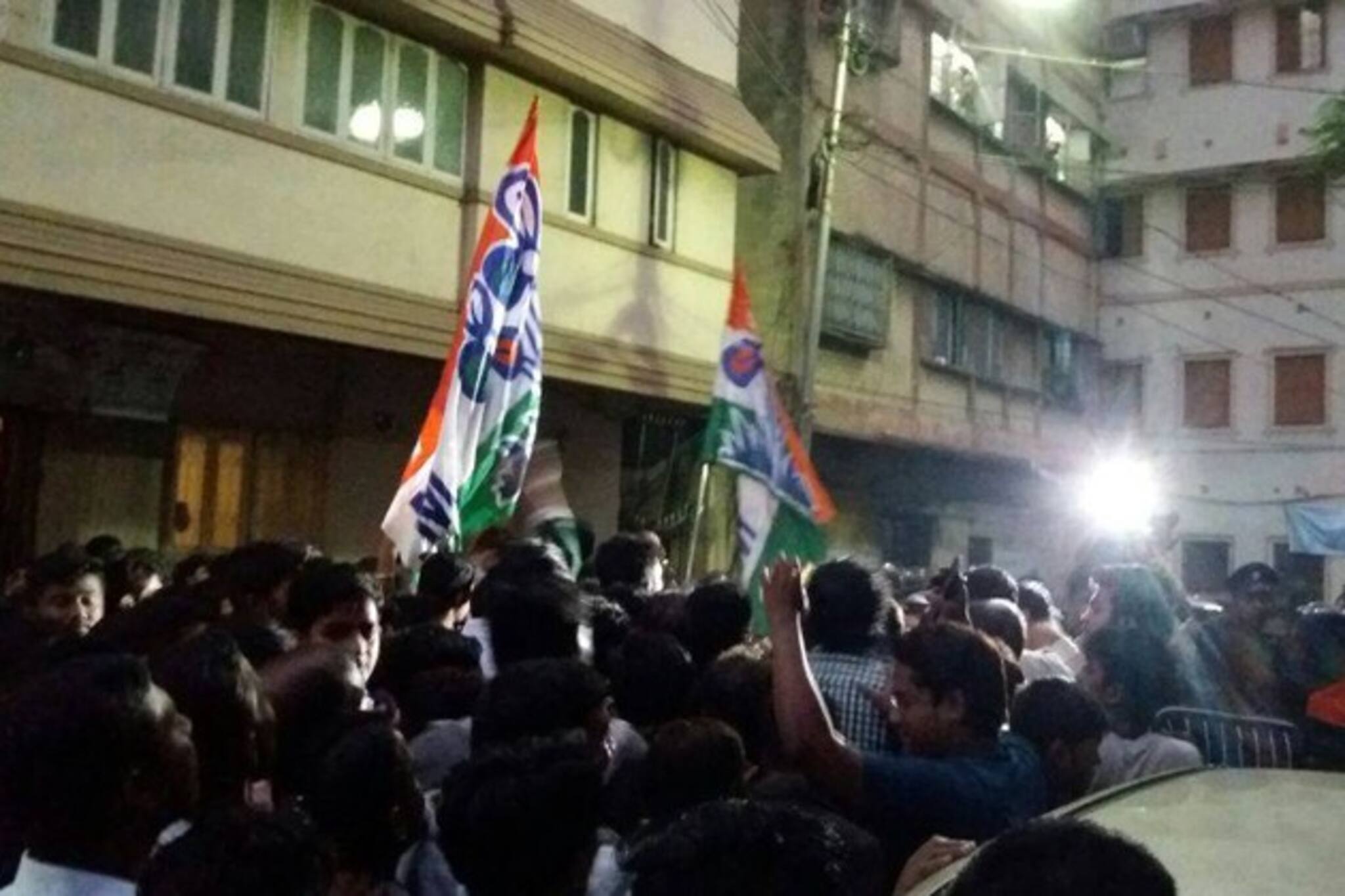 সুদীপের গ্রেফতারির প্রতিবাদ, আক্রান্ত বিজেপি অফিস