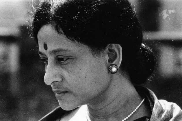 প্রয়াত পরিচালক মৃণাল সেনের স্ত্রী ও অভিনেত্রী গীতা সেন ৷ মৃত্যুর সময় তাঁর বয়স হয়েছিল ৮৬ বছর ৷ দীর্ঘদিন ধরেই অসুস্থ ছিলেন গীতা ৷ কয়েক মাস আগে স্ট্রোক হওয়ায় বিছানায় শয্যাশায়ী ছিলেন গীতা সেন ৷ সোমবার দুপুর ২.৪০ নাগাদ কলকাতার বেসরকারি হাসপাতালে শেষ নিশ্বাস ত্যাগ করেন গীতা ৷ প্রয়াত পরিচালক মৃণাল সেনের স্ত্রী ও অভিনেত্রী গীতা সেন ৷ মৃত্যুর সময় তাঁর বয়স হয়েছিল ৮৬ বছর ৷ দীর্ঘদিন ধরেই অসুস্থ ছিলেন গীতা ৷ কয়েক মাস আগে স্ট্রোক হওয়ায় বিছানায় শয্যাশায়ী ছিলেন গীতা সেন ৷ সোমবার দুপুর ২.৪০ নাগাদ কলকাতার বেসরকারি হাসপাতালে শেষ নিশ্বাস ত্যাগ করেন গীতা ৷