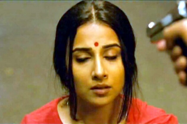 কেরিয়ারের প্রথম দিকটা মোটেই সহজ ছিল না বিদ্যার ক্ষেত্রে ৷ একের পর এক ফ্লপ ছবি ৷ দক্ষিণী ফিল্ম ইন্ডাস্ট্রিতে তো বিদ্যাকে অপয়া নাম দিয়েছিলেন ৷ তবে সেই বিদ্যাই পরে দেখিয়ে দেয়, শুধু অভিনয় ক্ষমতা দিয়ে কীভাবে বক্স অফিসে একের পর এক ছবি সুপারহিট করানো যায় ৷ কেরিয়ারের প্রথম দিকটা মোটেই সহজ ছিল না বিদ্যার ক্ষেত্রে ৷ একের পর এক ফ্লপ ছবি ৷ দক্ষিণী ফিল্ম ইন্ডাস্ট্রিতে তো বিদ্যাকে অপয়া নাম দিয়েছিলেন ৷ তবে সেই বিদ্যাই পরে দেখিয়ে দেয়, শুধু অভিনয় ক্ষমতা দিয়ে কীভাবে বক্স অফিসে একের পর এক ছবি সুপারহিট করানো যায় ৷