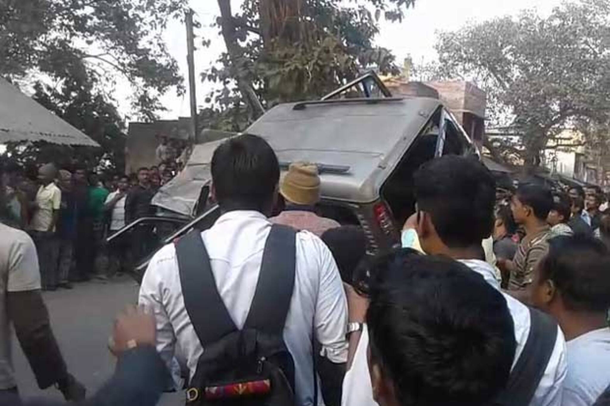 স্কুল ছুটির সময় বেপরোয়া গাড়ির ধাক্কা, দুর্ঘটনায় মৃত্যু ৫ পড়ুয়ার