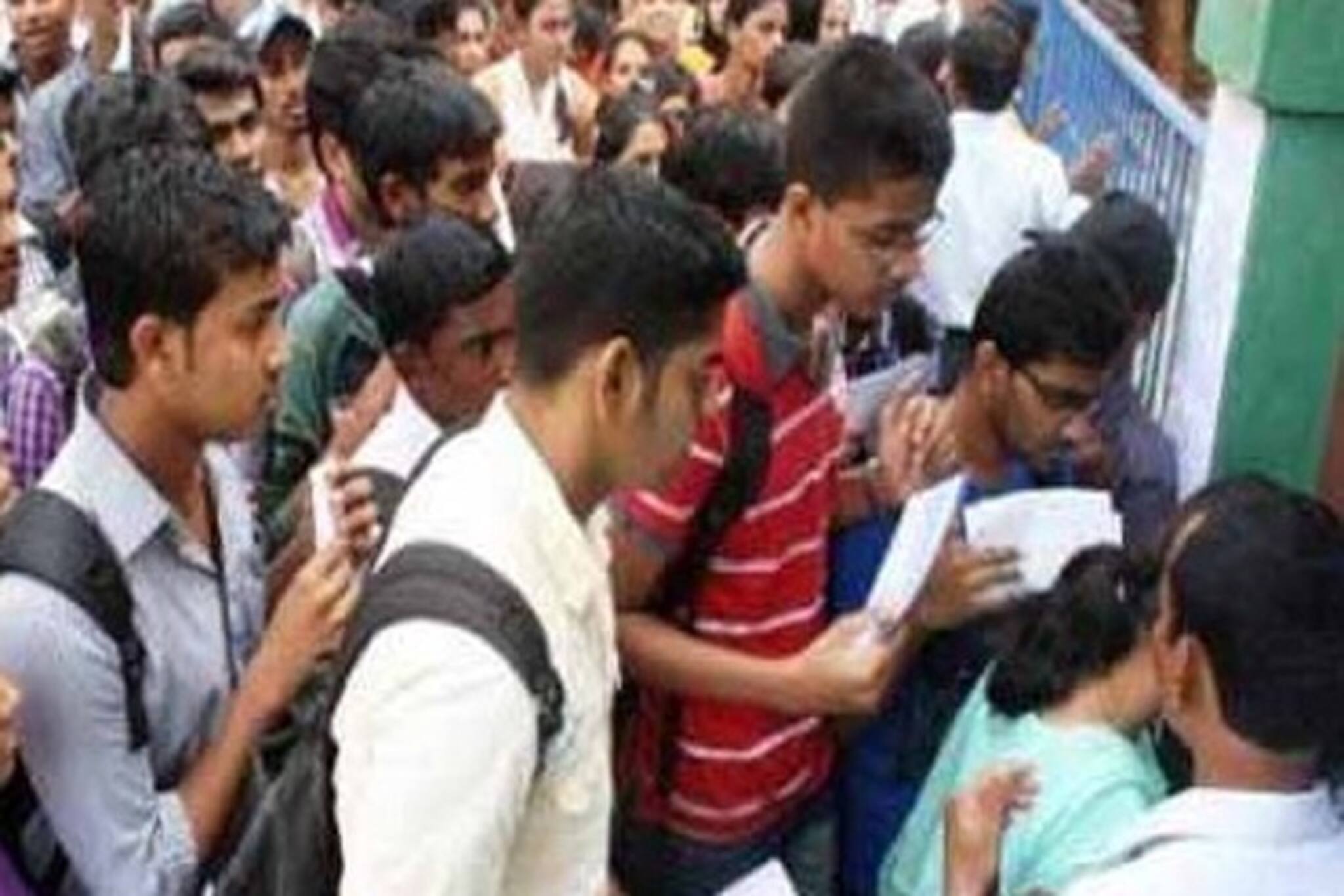 নিয়োগের মেসেজ পেয়েও কাউন্সেলিংয়ের ডাক পেলেন না টেট উত্তীর্ণরা