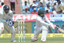 তৃতীয় দিনের শেষে ৩৬৫ রানে পিছিয়ে বাংলাদেশ